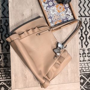 Jessica Simpson kalie ruffle tote